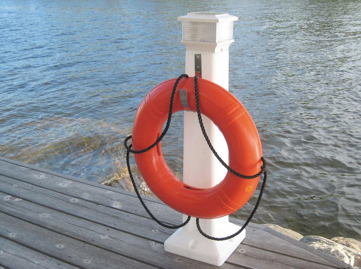 Dock Edge Solar Sentinel Dock Light DE96252F